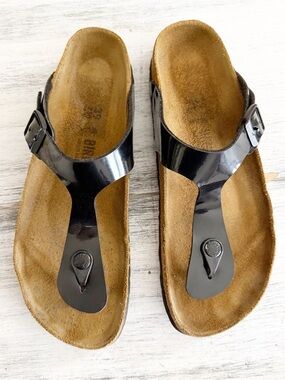 Birkenstock Black Patent Gizeh Sandals L8M6
